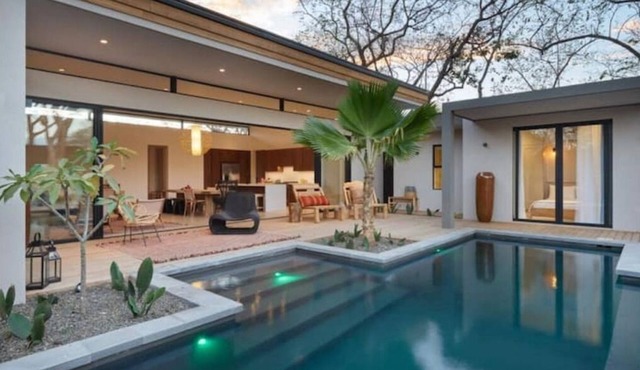 Your peaceful oasis in Tamarindo. Complimentary Breakfast and Housekeeping!