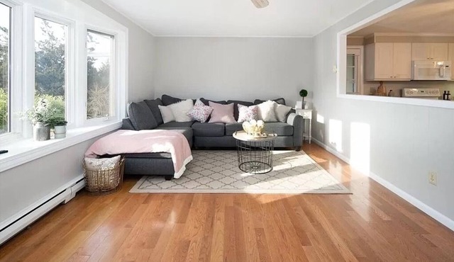 Your ultimate Charlestown beach destination! Beautiful home in quiet beach area