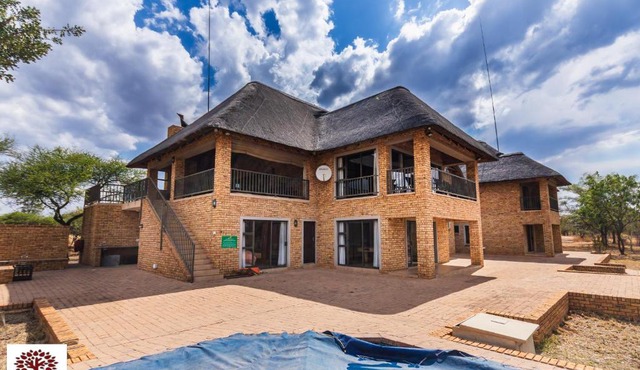 Zebula Golf and Wildlife Estate - Spectacular View Pax 13 - Moi Signature Luxury villa