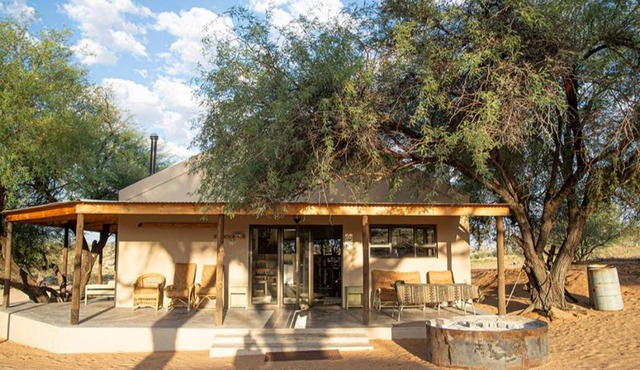 Zoutpanputs Game Lodge
