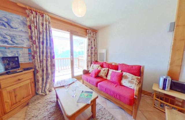 Appartement 3 Pièces, Balcon, Parking, 5 Pers. Villard-sur-Doron - FR-1-594-98