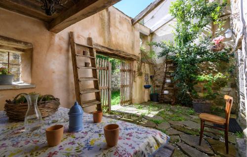 Beautiful Apartment In Villagrande Di Monteco