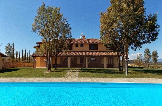 La Muraiola Villa Sleeps 20 Pool Air Con WiFi