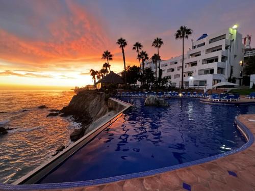 Las Rocas Resort 
