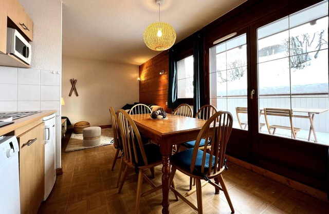 Les Chalets Des Evettes - 3 Rooms for 6 People