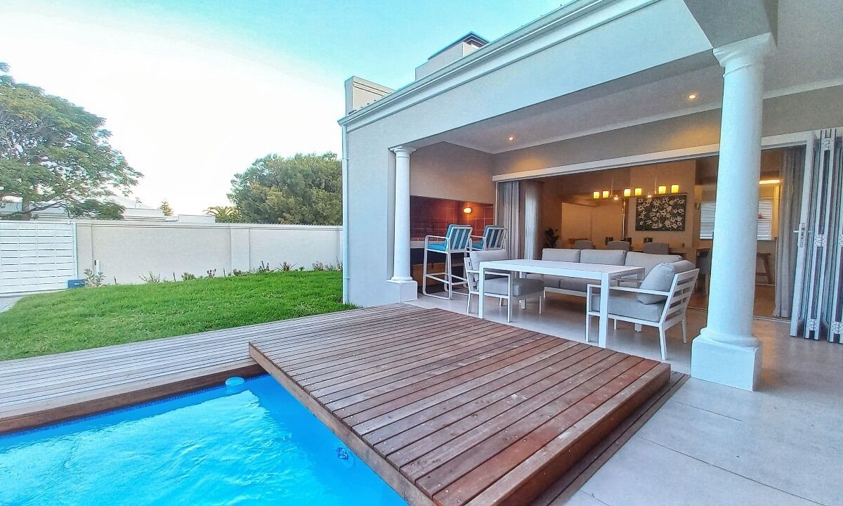 Eastcliff House | Luxurious 3-bedroom house in serene Hermanus