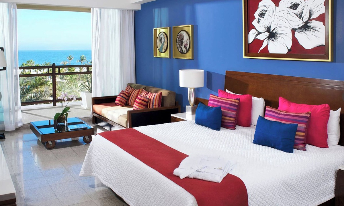 Campo de Golf Fonatur Apartment | Enjoyable Oceanfront 2-bedroom hotel suite with AC in San José del Cabo