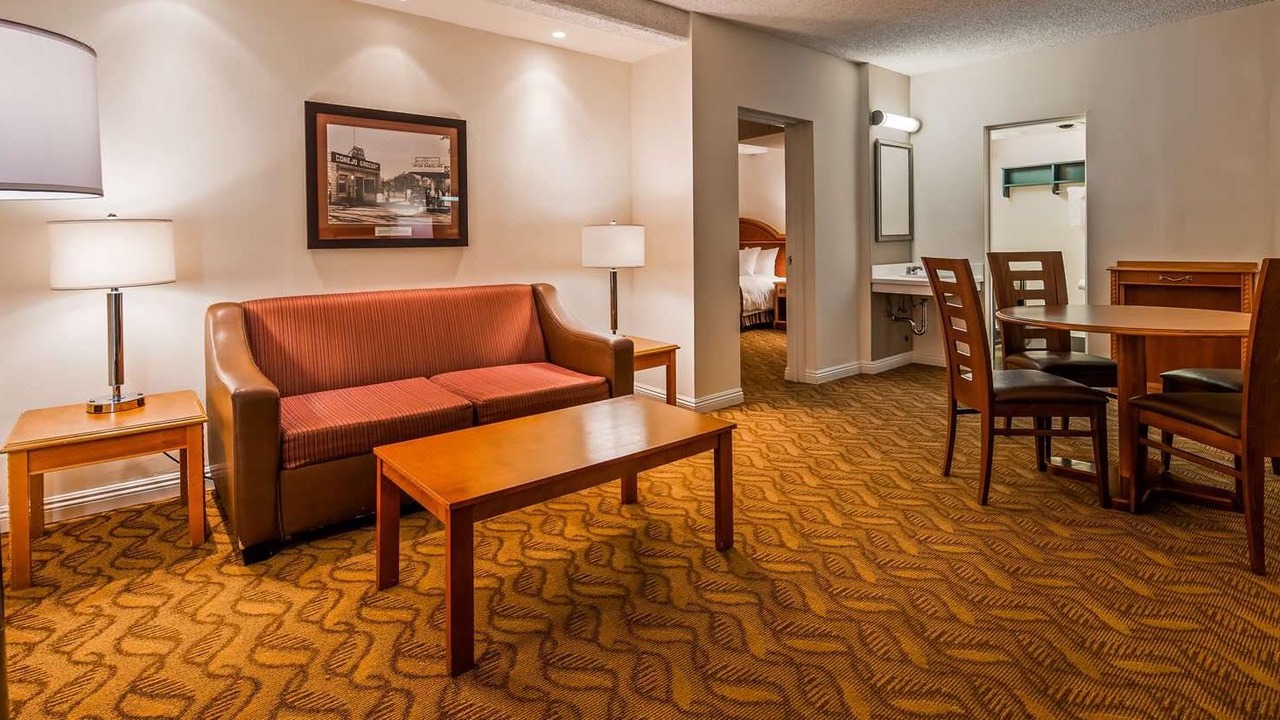 Photo of Livingroom in Thousand Oaks
