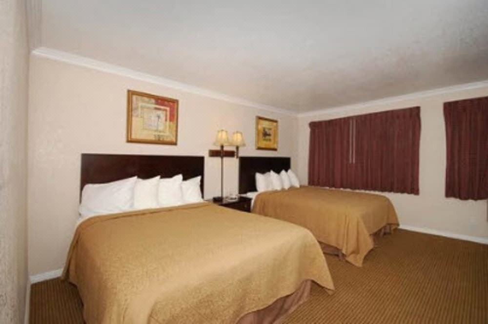 Photo of Bedroom in Thousand Oaks