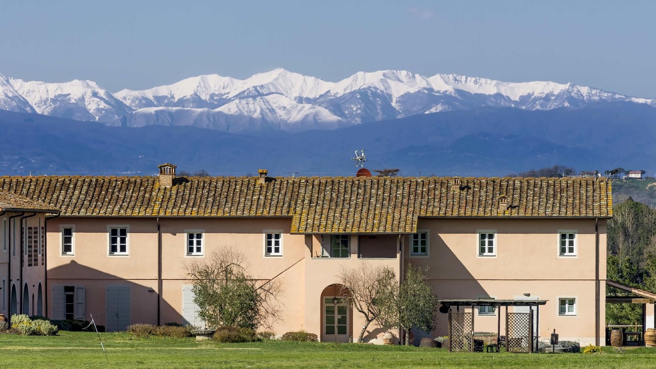 Photo of Buildings in Pontedera