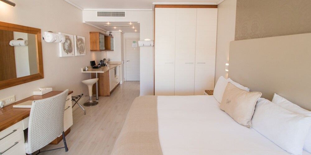 Photo of Bedroom in Hermanus City-Centre