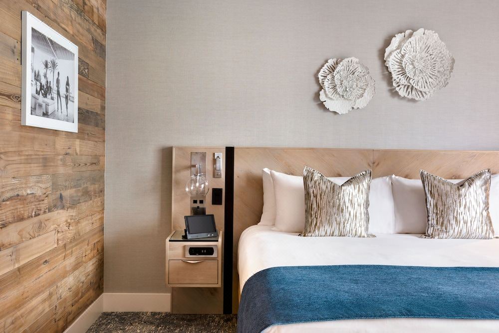 Photo of Bedroom in Lower Lonsdale