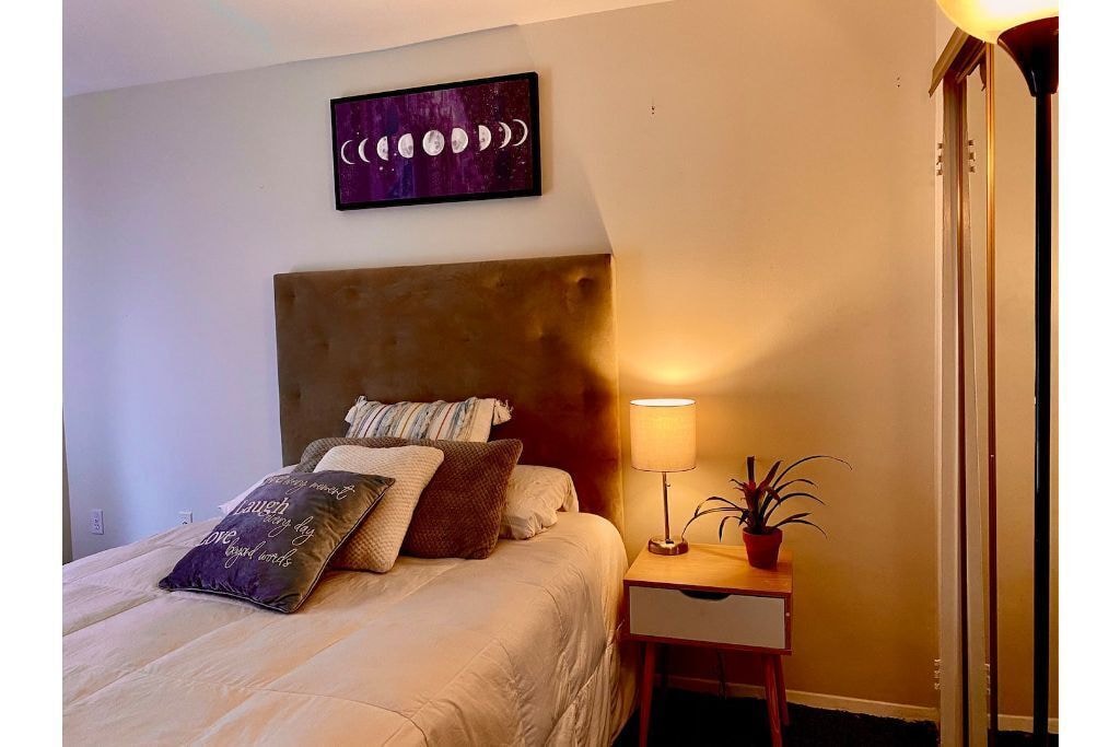 Photo of Bedroom in Aspen Hill