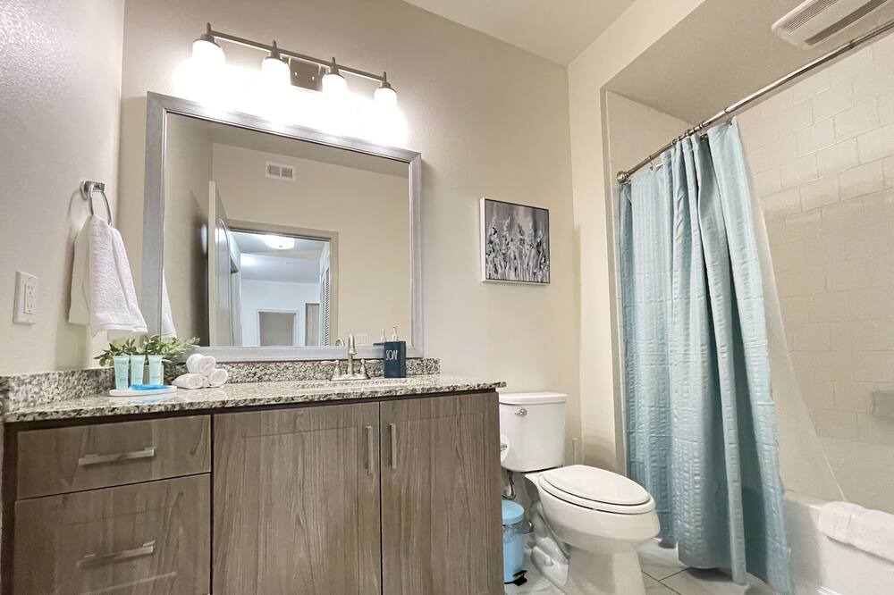 Photo of Bathroom in Camarillo