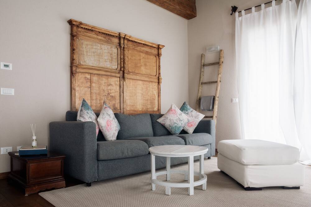 Photo of Livingroom in Botteghe di Albinea