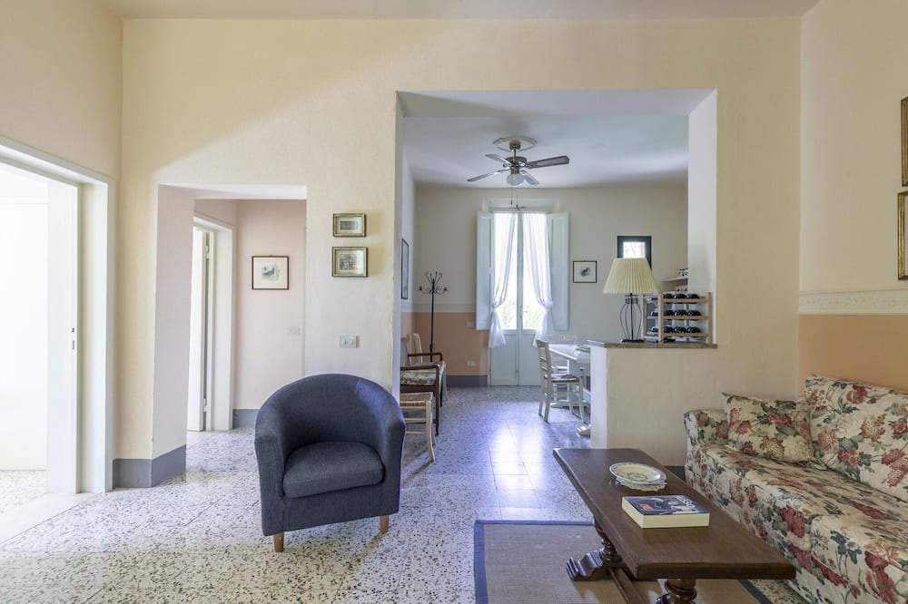 Photo of Livingroom in Montopoli in Val d'Arno