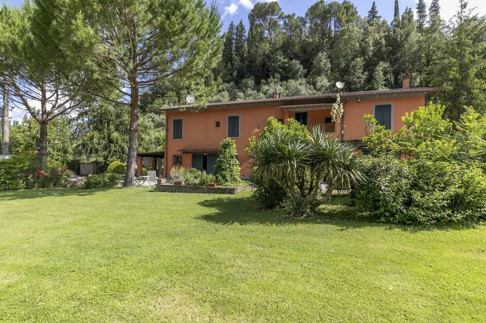 Photo of Outdoor in Montopoli in Val d'Arno