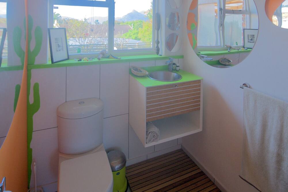 Photo of Bathroom in Newlands