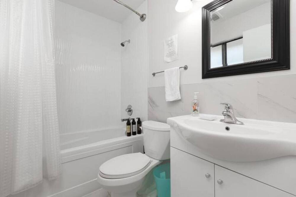 Photo of Bedroom in Riley Park