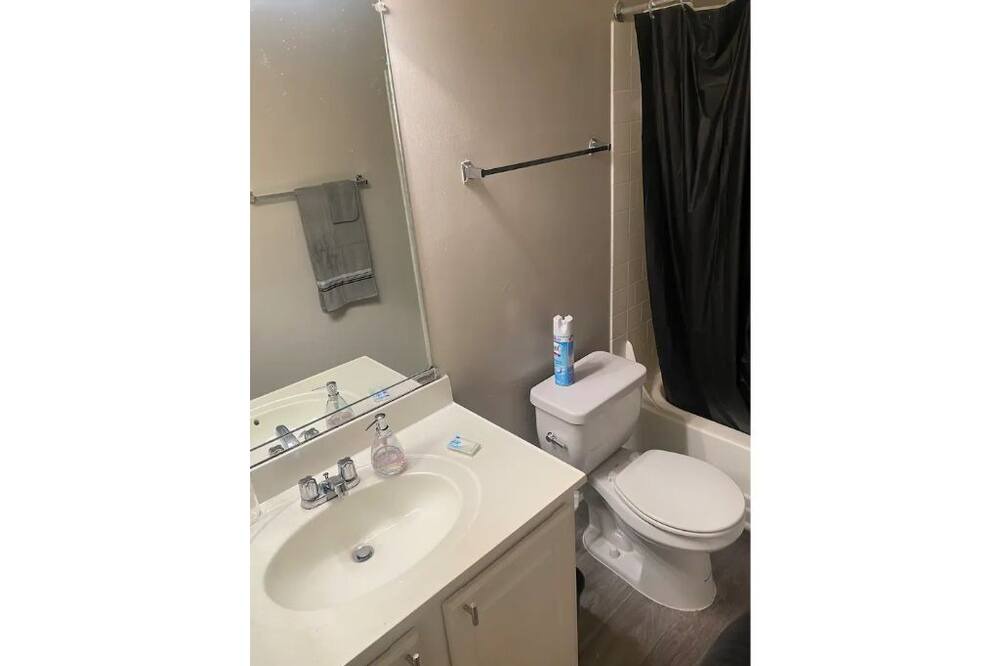 Photo of Bathroom in Laurel