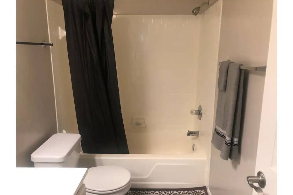Photo of Bathroom in Laurel