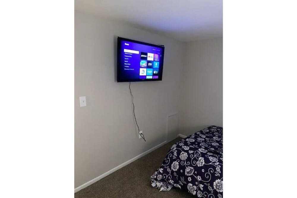 Photo of Bedroom in Laurel