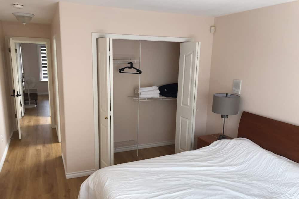 Photo of Bedroom in Fraserview