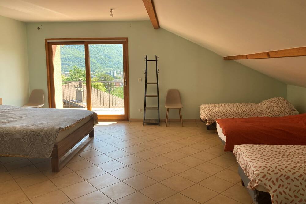 Photo of Bedroom in Albertville