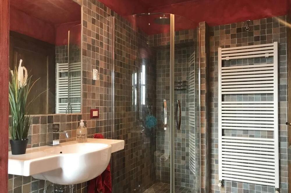 Photo of Bathroom in Casellina