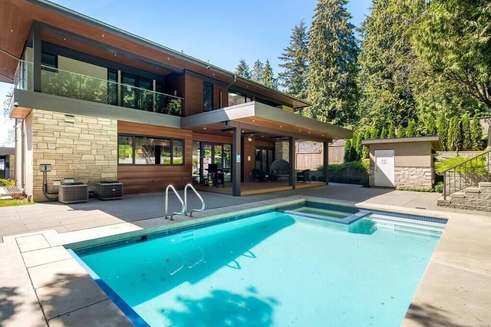 Photo of Outdoor in West Vancouver