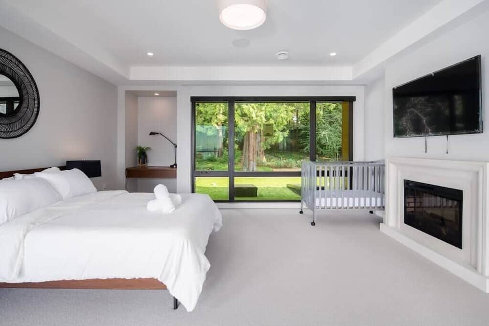 Photo of Bedroom in West Vancouver