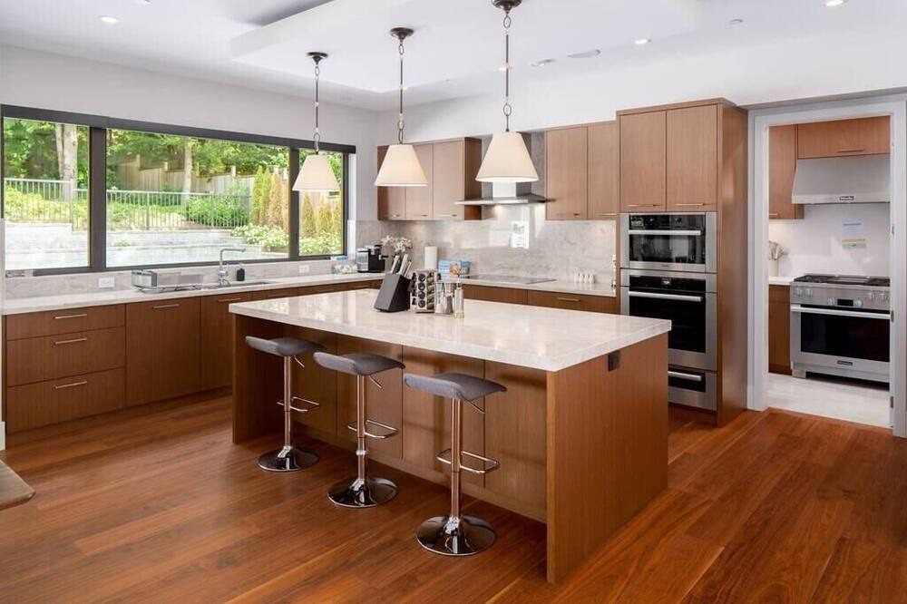 Photo of Kitchen in West Vancouver