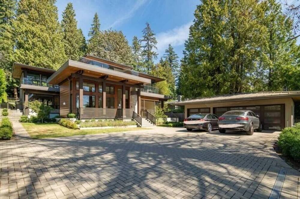 Photo of Outdoor in West Vancouver