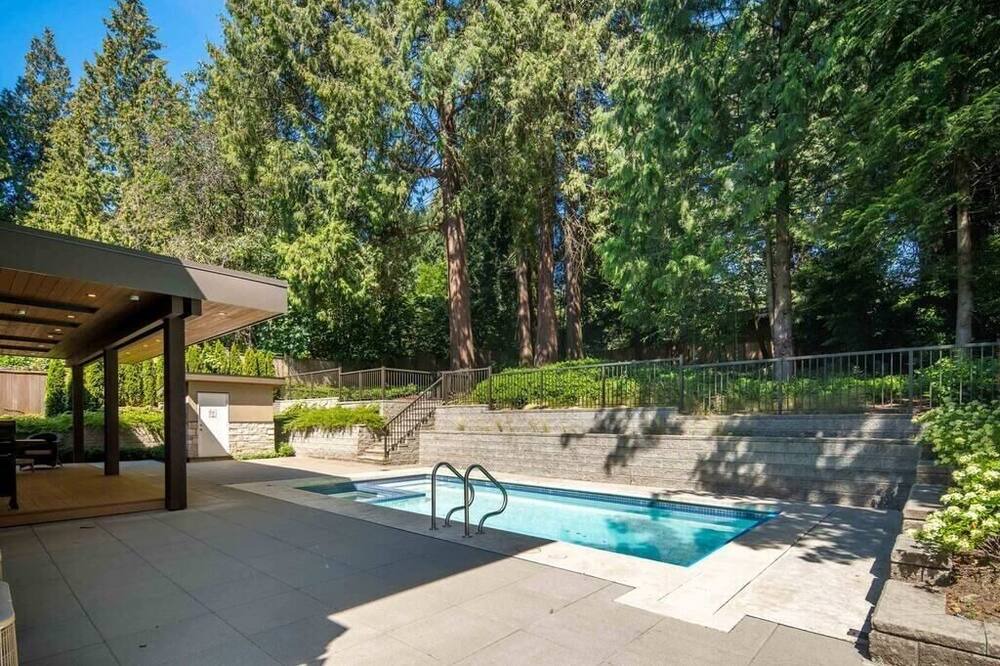 Photo of Outdoor in West Vancouver