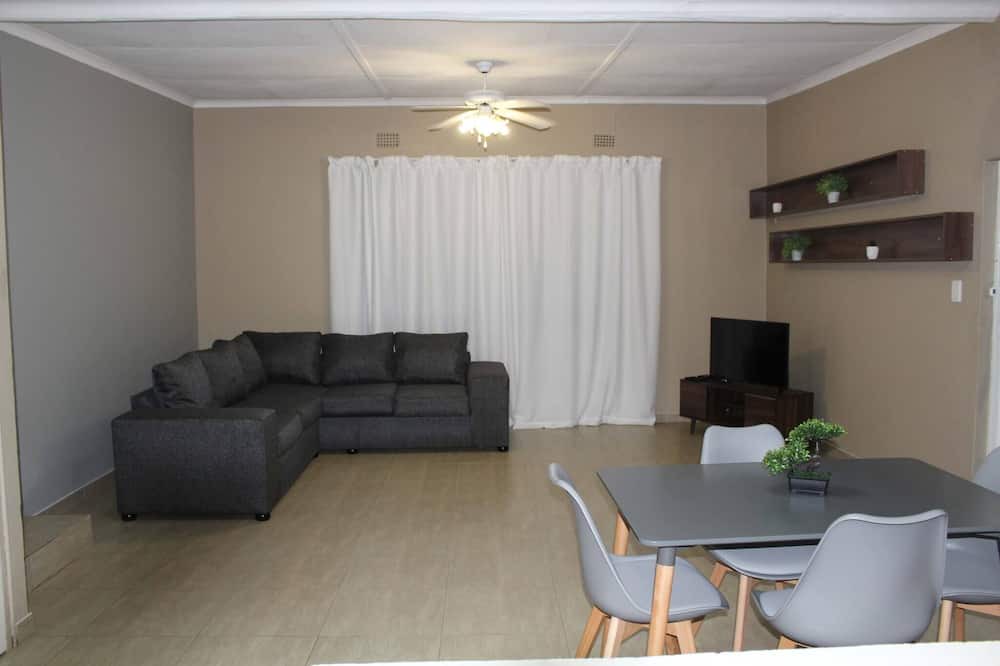 Photo of Livingroom in Krugersdorp