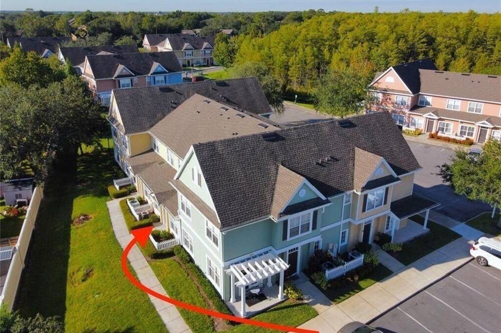 Photo of Outdoor in Venetian Bay Villages