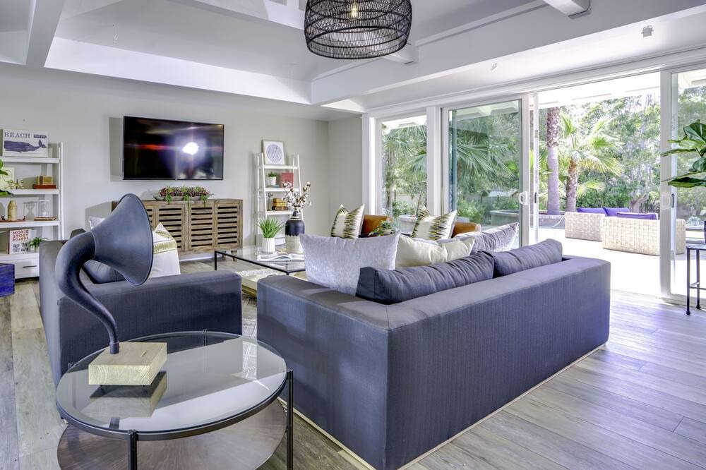 Photo of Livingroom in Santa Barbara