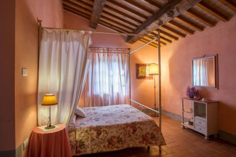 Photo of Bedroom in Peccioli