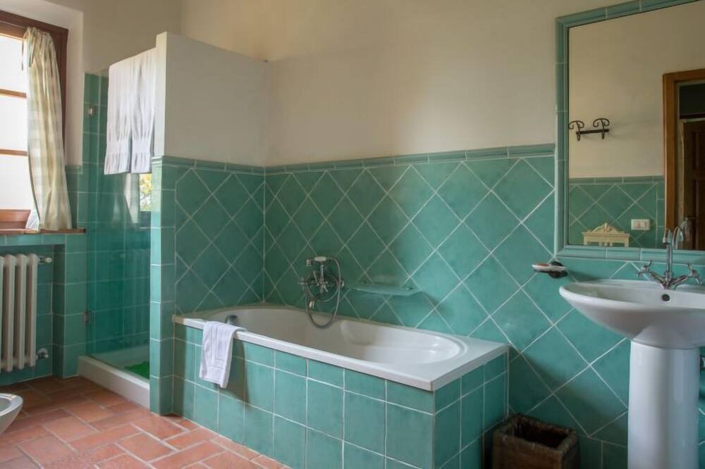 Photo of Bathroom in Peccioli
