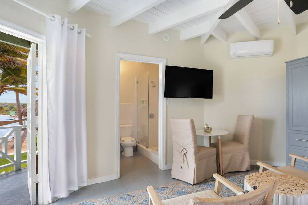 Photo of Livingroom in Sea Rocks