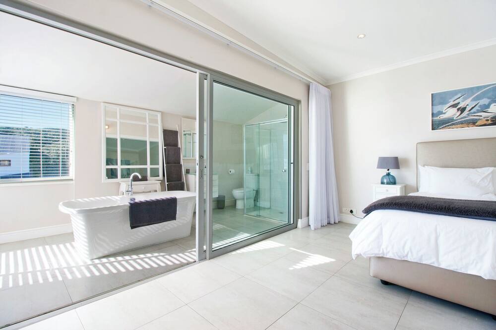 Photo of Bedroom in Kommetjie