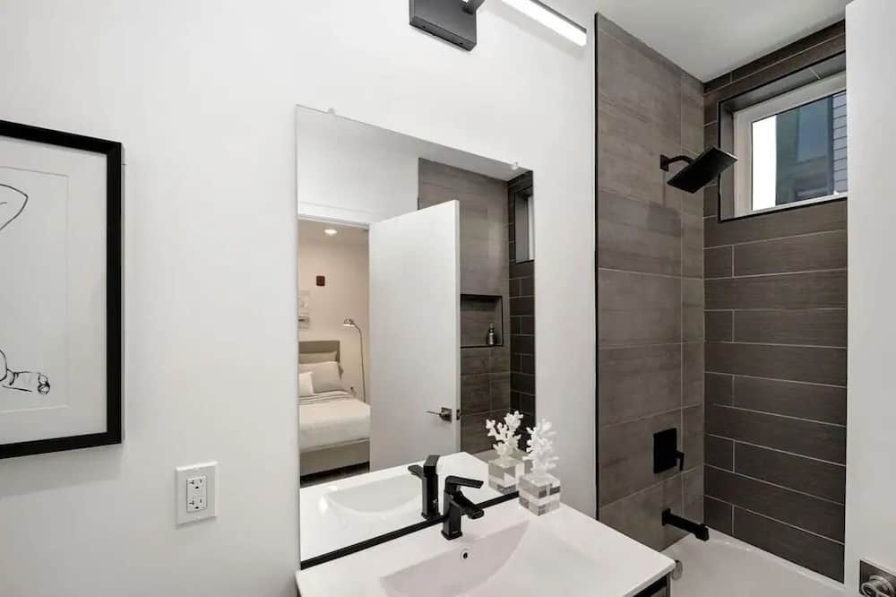 Photo of Bathroom in Brookland