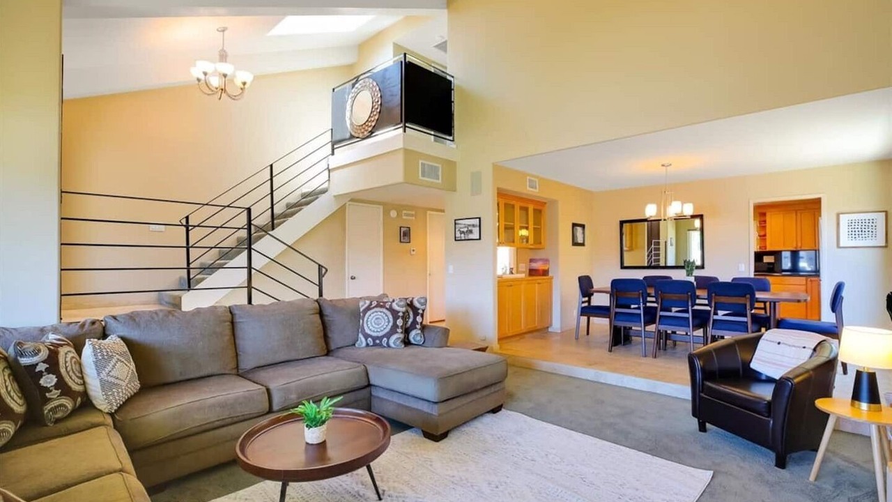 Photo of Livingroom in Ventura