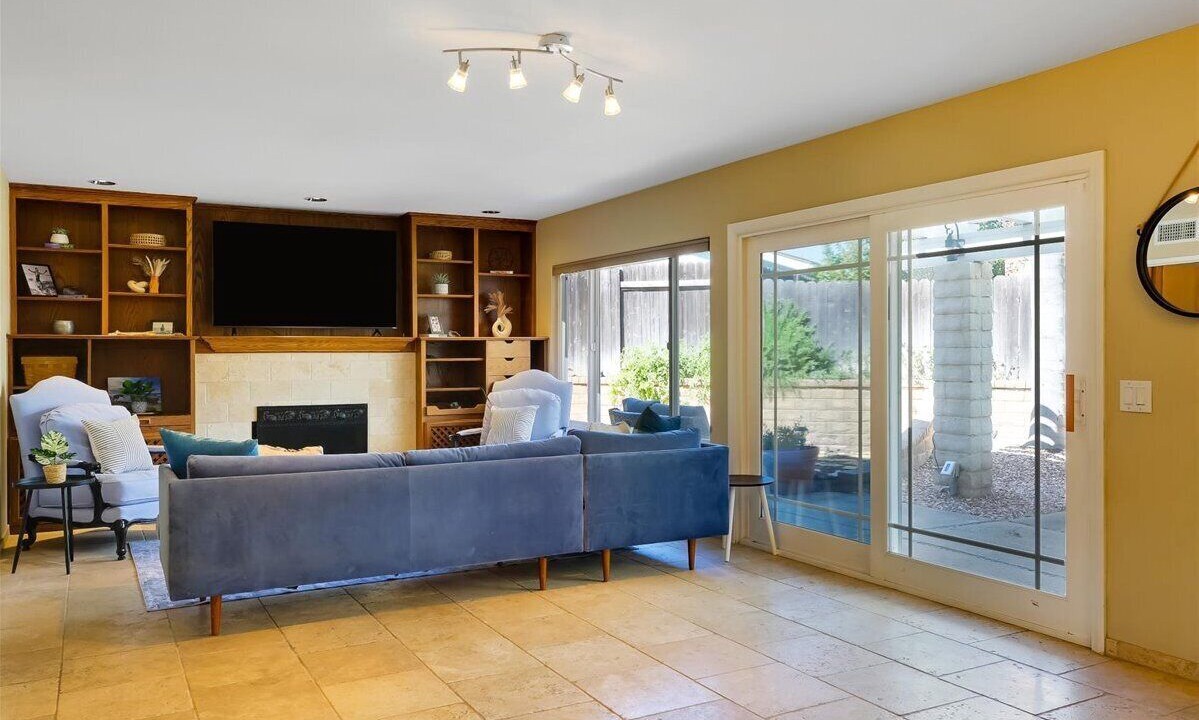 Photo of Livingroom in Ventura