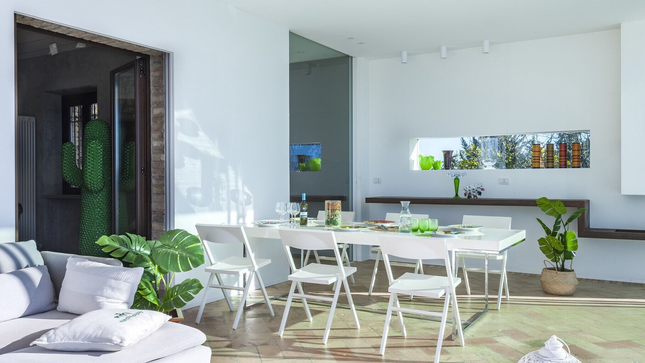 Photo of Outdoor in Urbania