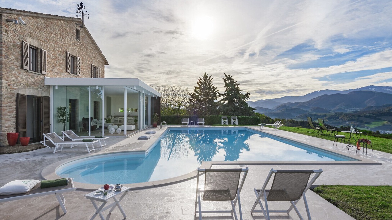 Photo of Outdoor in Urbania