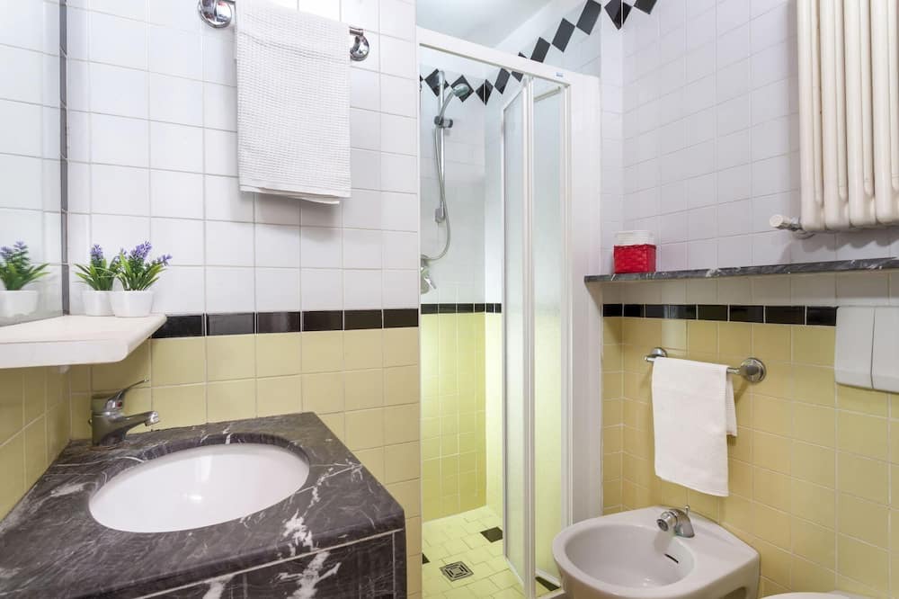 Photo of Bathroom in Alba