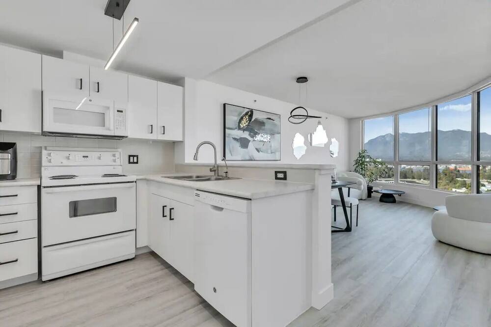 Photo of Kitchen in Coal Harbour