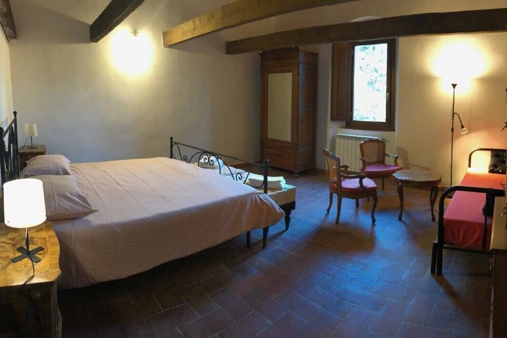 Photo of Bedroom in Londa