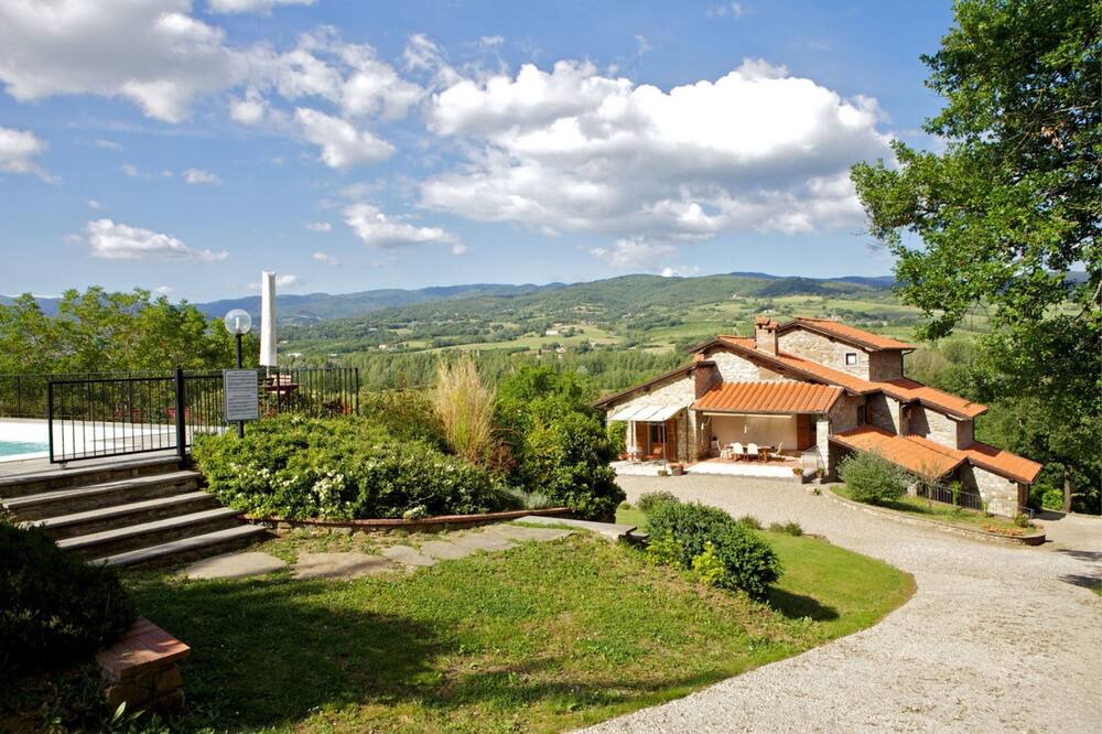 Photo of Outdoor in Borgo alla Collina